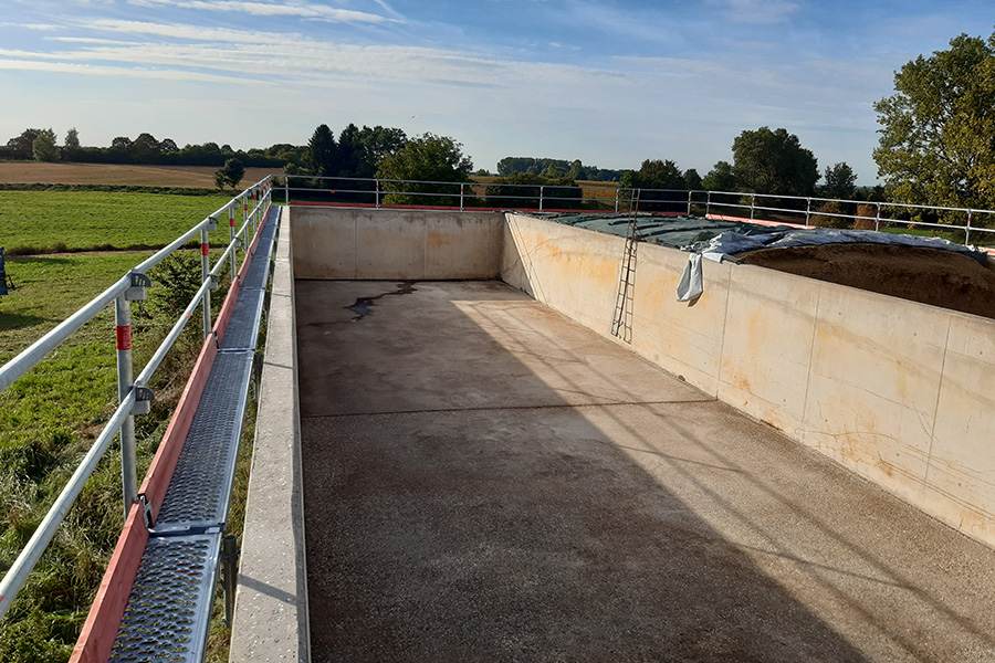 Beispiel Fahrsilogeländer Laufsteg schmal