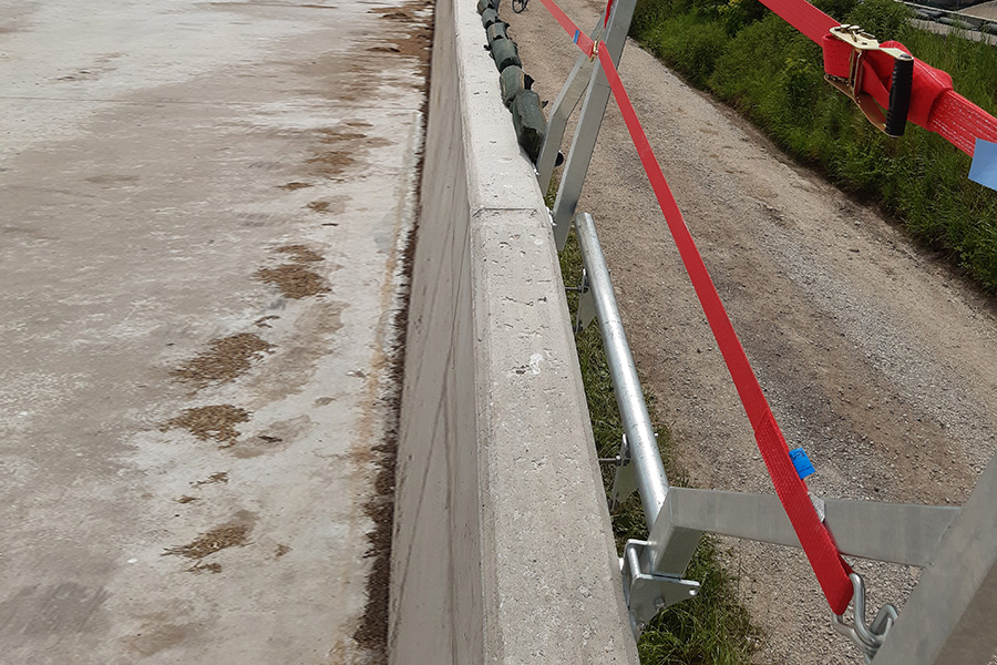 Beispiel Fahrsilogeländer zerlegbar