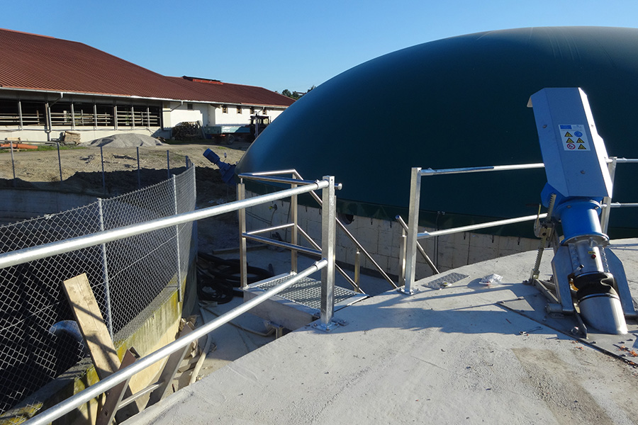 Feuerverzinktes Geländer für Biogasanlage